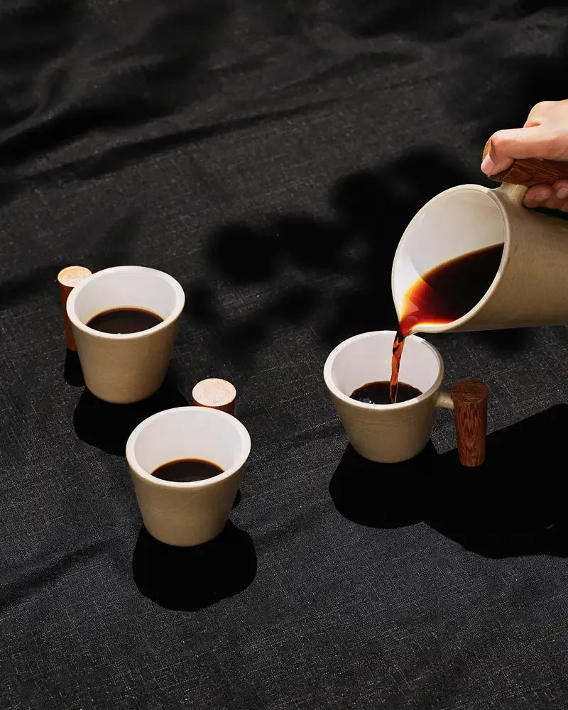 Café servido en piezas Témplica